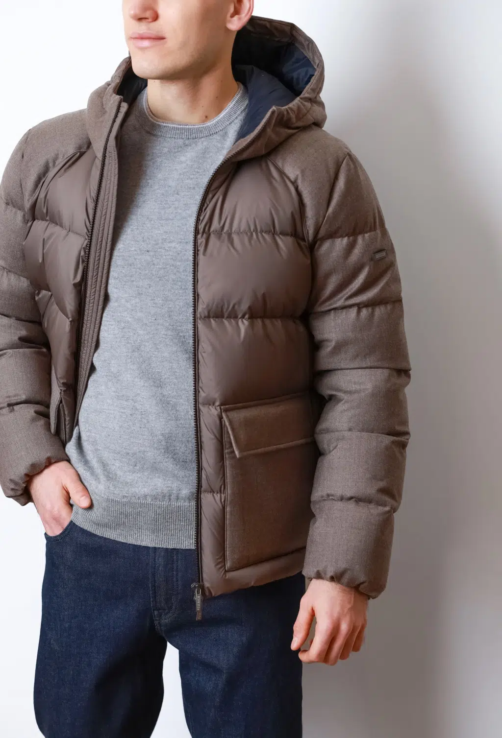 Чоловічий пуховик
- Зображення 3