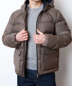 Чоловічий пуховик