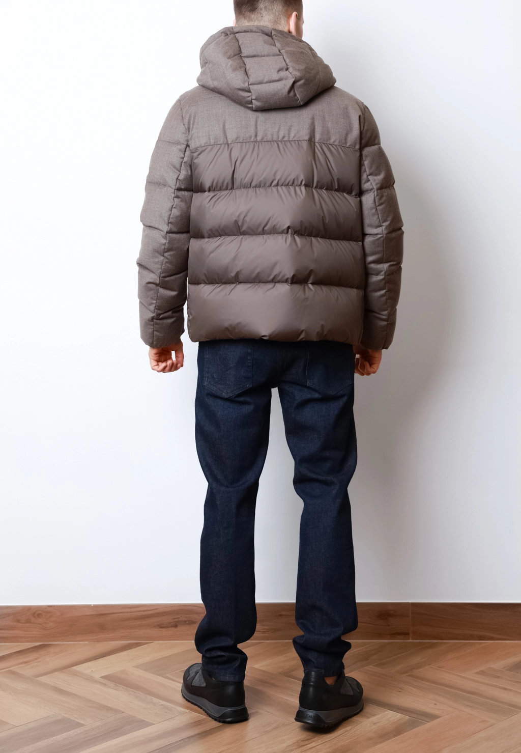 Чоловічий пуховик
- Зображення 8